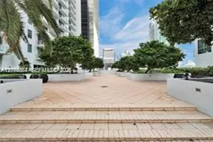 1050 Brickell Ave, Miami, FL 33131 - Photo 21