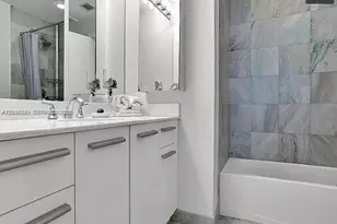 1050 Brickell Ave, Miami, FL 33131 - Photo 11