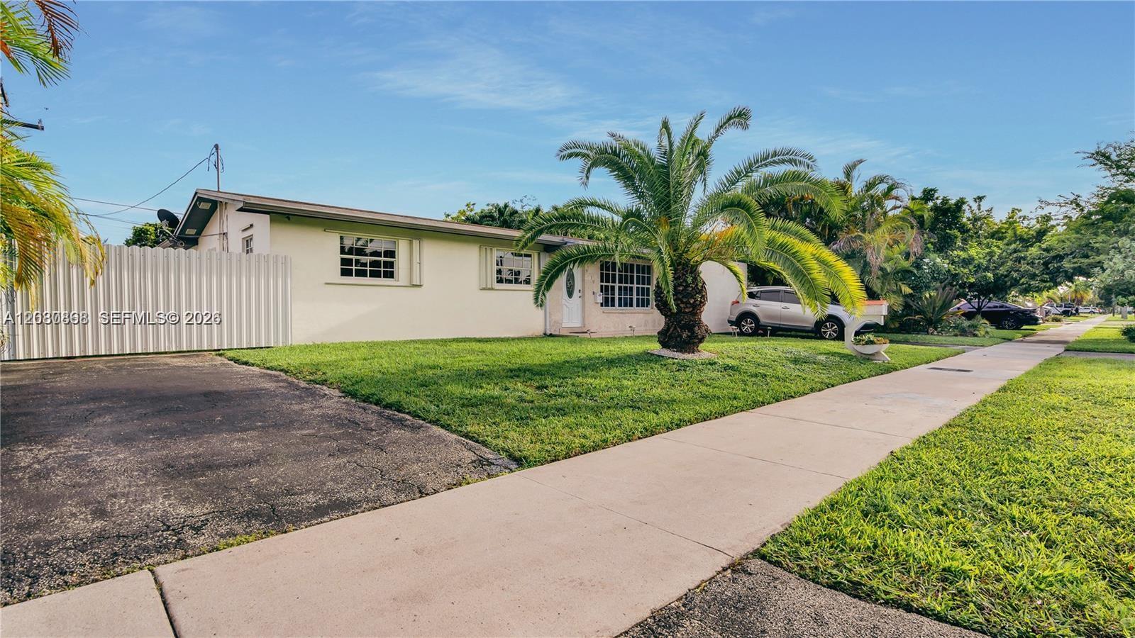9710 SW 14th St main architectural view