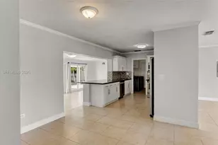 9710 SW 14th St, Miami, FL 33174 - Photo 9