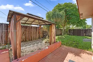 541 N 70th Terrace, Hollywood, FL 33024 - Photo 41