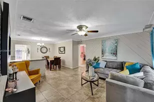 541 N 70th Terrace, Hollywood, FL 33024 - Photo 5