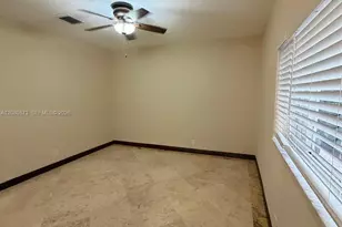 9051 NW 18th Ct, Pembroke Pines, FL 33024 - Photo 11