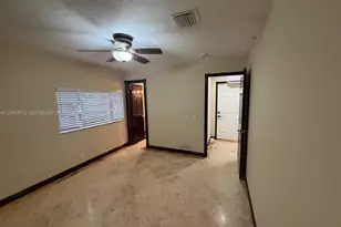 9051 NW 18th Ct, Pembroke Pines, FL 33024 - Photo 9