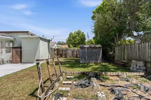 1828 SW 18th St, Miami, FL 33145 - Photo 27