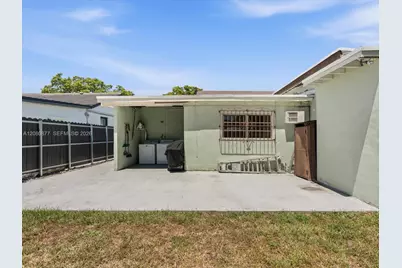 1828 SW 18th St, Miami, FL 33145 - Photo 29