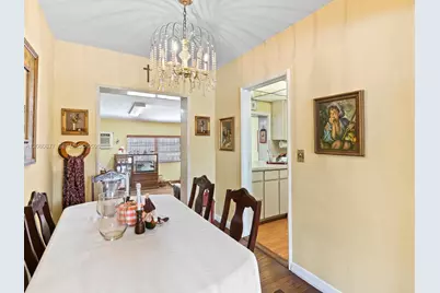 1828 SW 18th St, Miami, FL 33145 - Photo 11