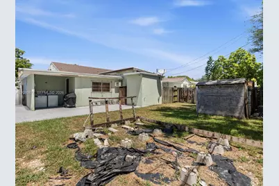 1828 SW 18th St, Miami, FL 33145 - Photo 25