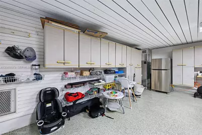 596 Fernwood Rd #B, Key Biscayne, FL 33149 - Photo 27