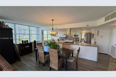 1200 Saint Charles Pl #411, Pembroke Pines, FL 33026 - Photo 7