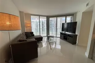 1300 Brickell Bay Dr, Miami, FL 33131 - Photo 5
