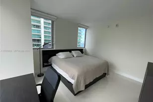 1300 Brickell Bay Dr, Miami, FL 33131 - Photo 15