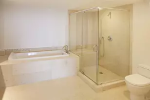 475 Brickell Ave, Miami, FL 33131 - Photo 11
