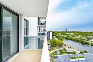 3625 N Country Club Dr, Aventura, FL 33180 - Photo 27