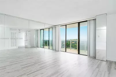 3625 N Country Club Dr #901, Aventura, FL 33180 - Photo 11