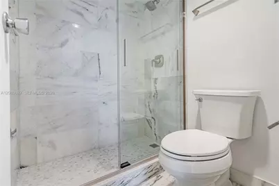 3625 N Country Club Dr #901, Aventura, FL 33180 - Photo 23