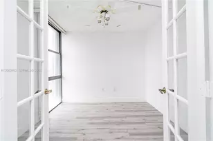 3625 N Country Club Dr, Aventura, FL 33180 - Photo 13