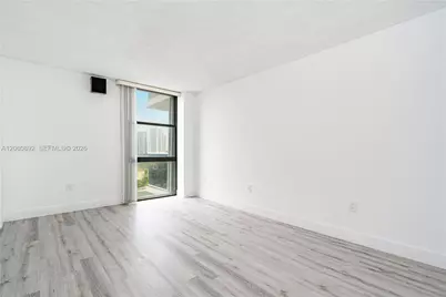 3625 N Country Club Dr #901, Aventura, FL 33180 - Photo 17