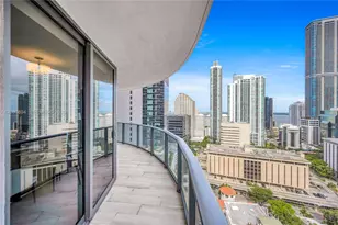 45 SW 9th St, Miami, FL 33130 - Photo 13