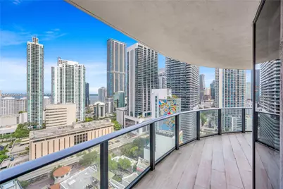 45 SW 9th St #2103, Miami, FL 33130 - Photo 11