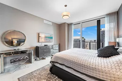 1000 Brickell Plz #PH5307, Miami, FL 33131 - Photo 51