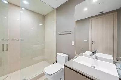 1000 Brickell Plz #PH5307, Miami, FL 33131 - Photo 21