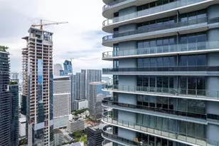 1000 Brickell Plaza, Miami, FL 33131 - Photo 7