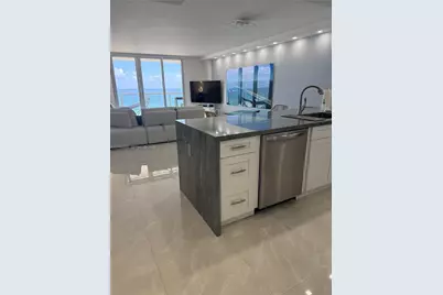 5701 Collins Ave #908, Miami Beach, FL 33140 - Photo 7