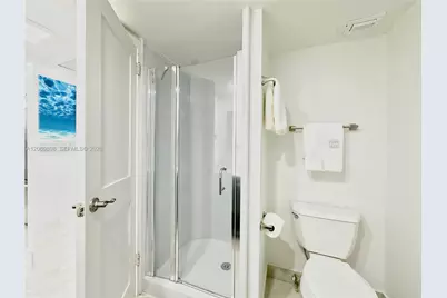 5701 Collins Ave #908, Miami Beach, FL 33140 - Photo 23