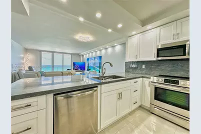 5701 Collins Ave #908, Miami Beach, FL 33140 - Photo 9