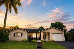 9416 NW 72nd Ct, Tamarac, FL 33321 - Photo 1