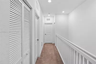 957 NE 211th St, Miami, FL 33179 - Photo 11