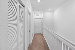 957 NE 211th St, Miami, FL 33179 - Photo 11