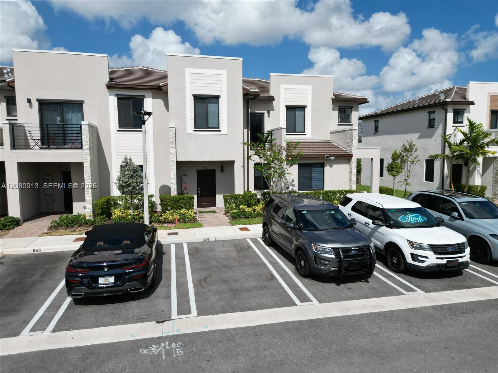 957 NE 211th St - 957 NE 211th St, Miami, FL 33179 Luxury Property | Jose Angel Pina