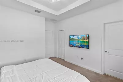 957 NE 211th St, Miami, FL 33179 - Photo 19