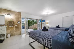 2286 NE 215th St, Miami, FL 33180 - Photo 17