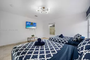 2286 NE 215th St, Miami, FL 33180 - Photo 13