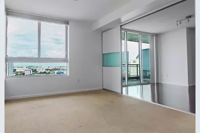 90 SW 3rd St #2210, Miami, FL 33130 - Photo 5
