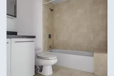 90 SW 3rd St #2210, Miami, FL 33130 - Photo 7