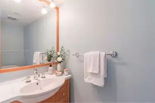 555 NE 15th St, Miami, FL 33132 - Photo 7