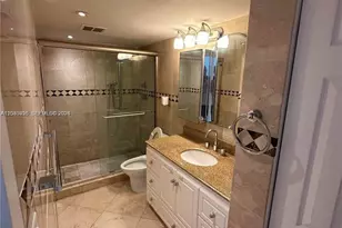 555 NE 15th St, Miami, FL 33132 - Photo 19