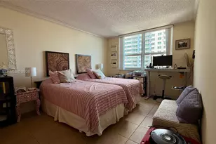 1155 Brickell Bay Dr, Miami, FL 33131 - Photo 5