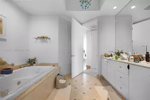 100 S Pointe Dr, Miami Beach, FL 33139 - Photo 21
