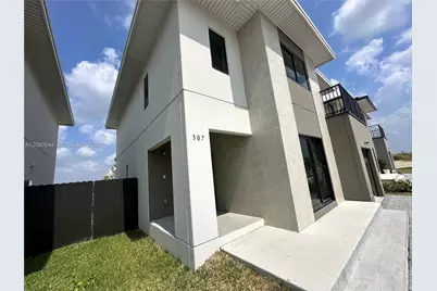 307 NW 13th Pl #0, Florida City, FL 33034 - Photo 11