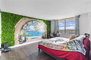2780 NE 183rd St, Aventura, FL 33160 - Photo 9