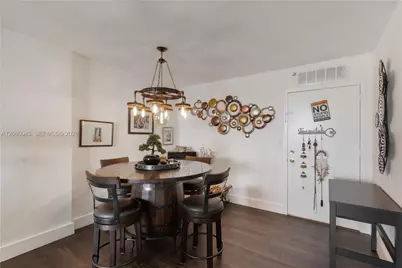 2780 NE 183rd St #2114, Aventura, FL 33160 - Photo 5