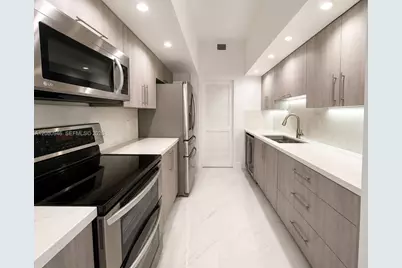 6917 Collins Ave #PH04, Miami Beach, FL 33141 - Photo 9