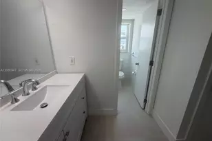 245 18th St, Miami Beach, FL 33139 - Photo 17