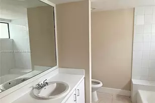 8271 SW 157th Ave, Miami, FL 33193 - Photo 11