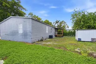 19800 SW 180th Ave, Miami, FL 33187 - Photo 21